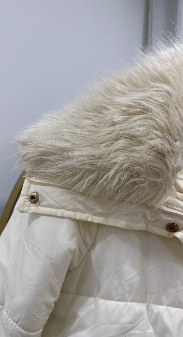 Beyaz Kürklü Kadın Kış Montu - Görsel 3