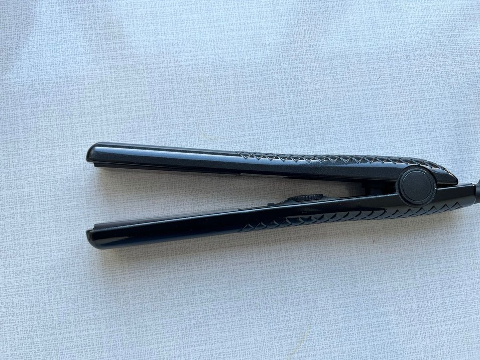 Sinbo Siyah Saç Düzleştirici - Görsel 2