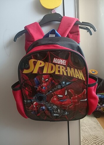 Spiderman çanta