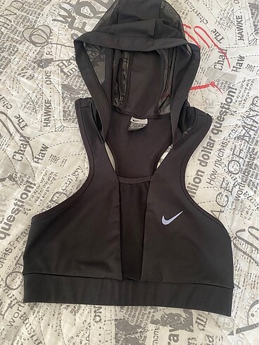Nike spor sütyen