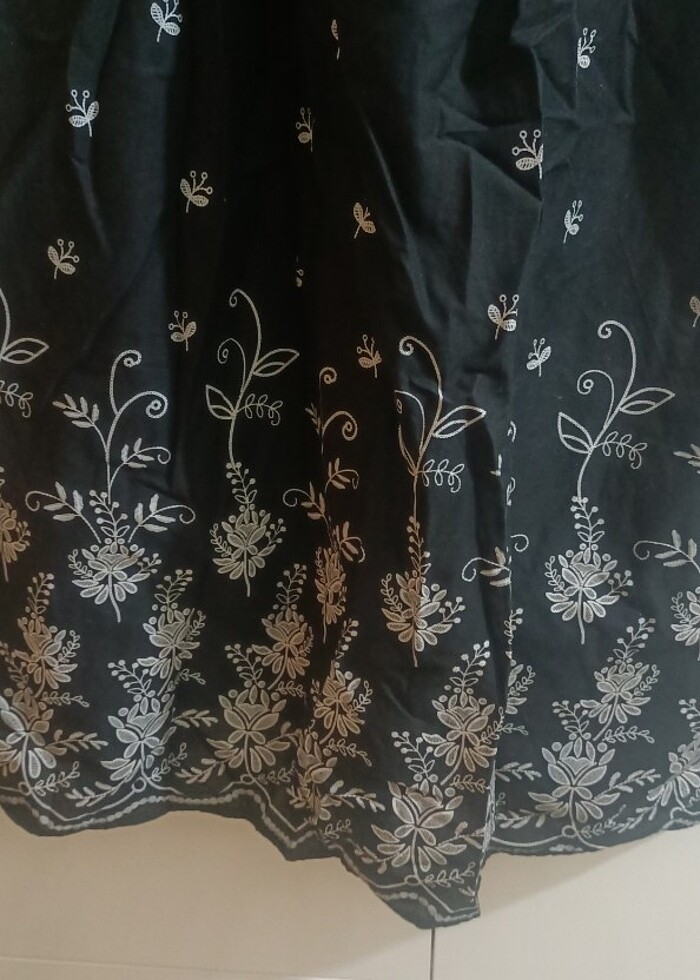 Kuruvaze yaka elbise - Görsel 3