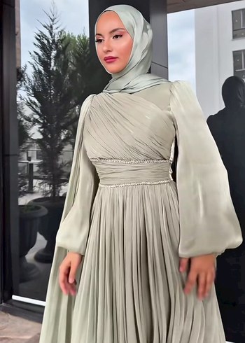 Bej Drapeli Uzun Kollu Abiye Elbise