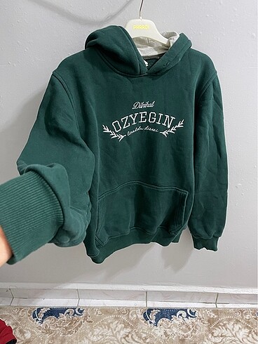 Sweatshirt kapşonlu