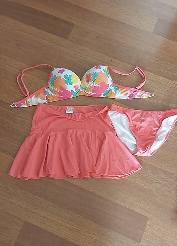 Bikini etekli