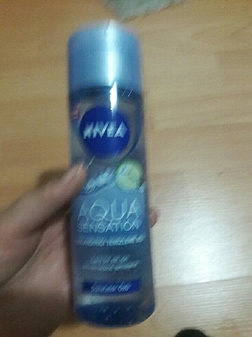 Nivea yüz temızleme jelı