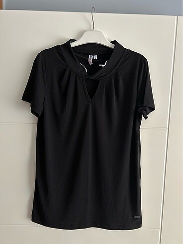 Siyah tshirt