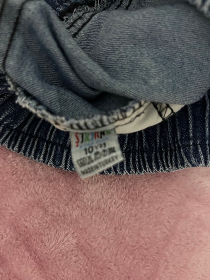 Kız Çocuk Mavi Bağlamalı Desenli Bol Kesim Kot Şort - Görsel 3