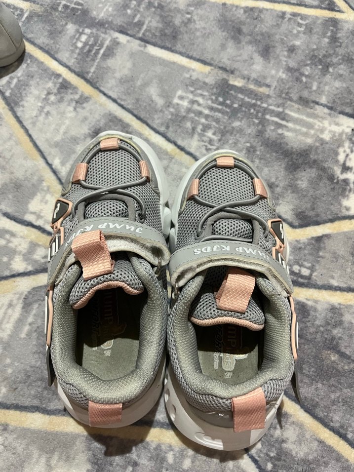 Kız Çocuk Gri Spor Ayakkabı - Görsel 2