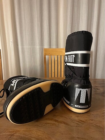 32 Beden siyah Renk Çocuk unisex Moon boots 31-34 yeni gibi!