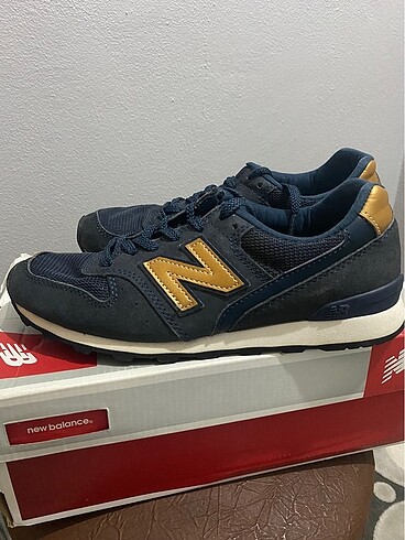 37 Beden New Balance kadın spor ayakkabı