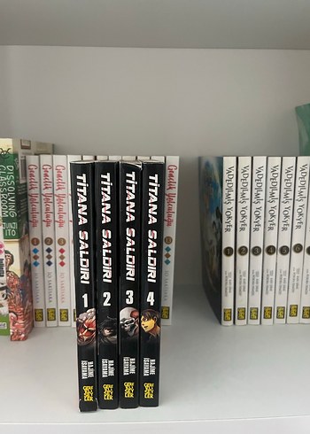 Titana Saldırı Çizgi Roman Seti 1-2-3-4 - Görsel 2