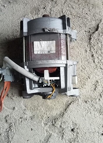 Beden Çamaşır makinesi motoru