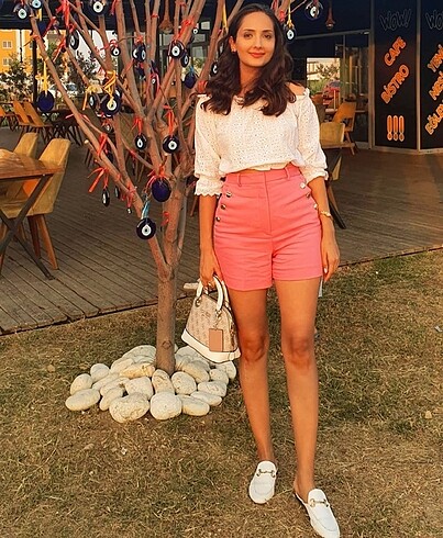 Zara pembe şort