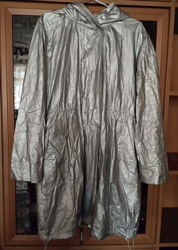 Gri Kadın Yağmurluk - Görsel 7