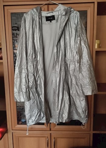 Gri Kadın Yağmurluk - Görsel 6