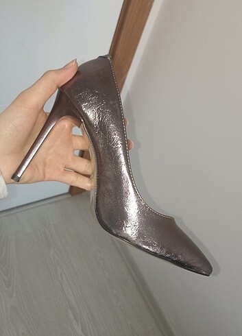 Nine West stiletto