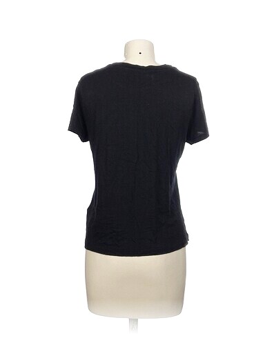 xl Beden GIVENCHY T-shirt %70 İndirimli.