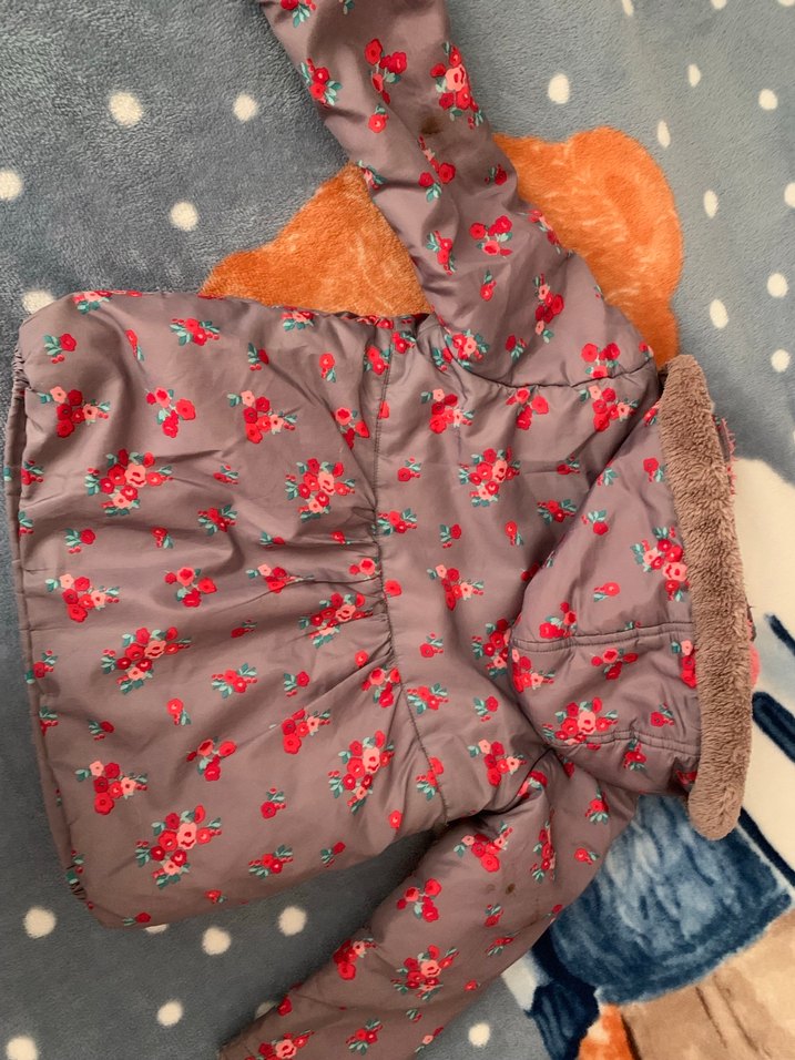 Kız Çocuk Gri Çiçekli Kapüşonlu Mont - Görsel 3