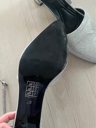 Diğer Kadın topuklu ayakkabı ayakmod