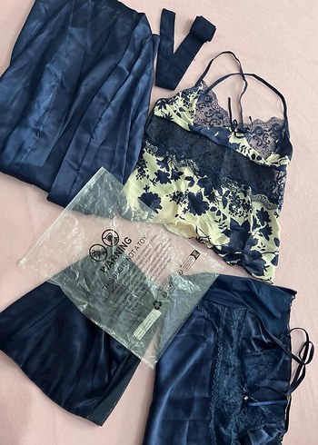 Lacivert Mini Saten Kadın Gecelik Takımı - Görsel 5