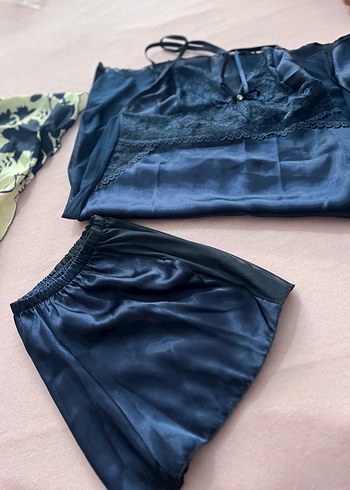 Lacivert Mini Saten Kadın Gecelik Takımı - Görsel 7