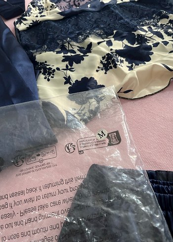 Lacivert Mini Saten Kadın Gecelik Takımı - Görsel 6