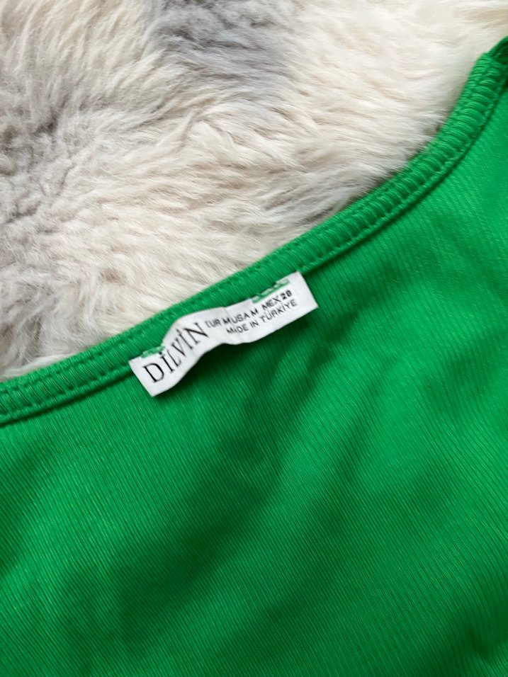 Düğmeli Yeşil Crop Top - Görsel 3