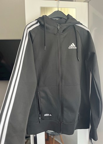 Adidas s