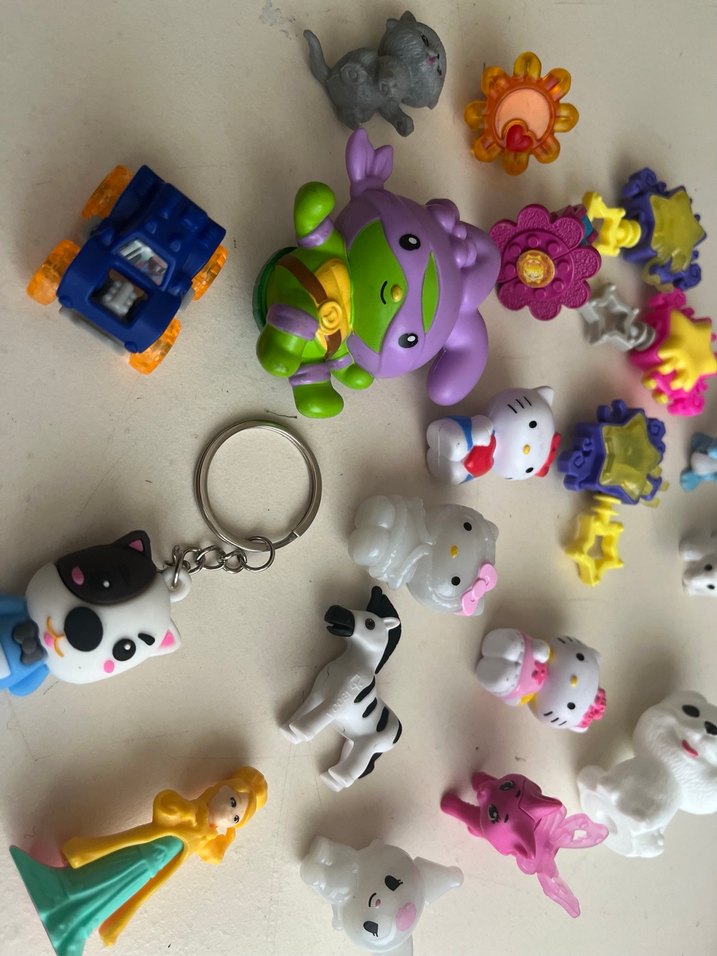 Renkli Mini Aksiyon Figürleri Seti - Görsel 4