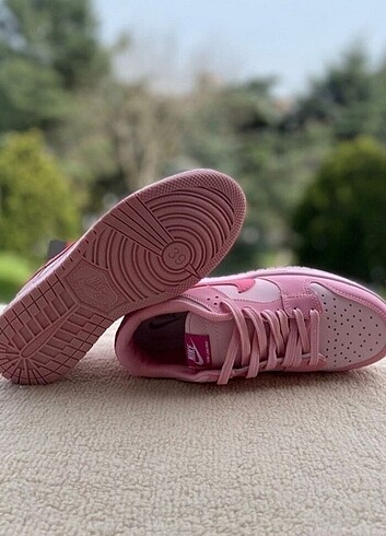 40 Beden Sıfır ürün kutulu ithal Nike kalıp ufak