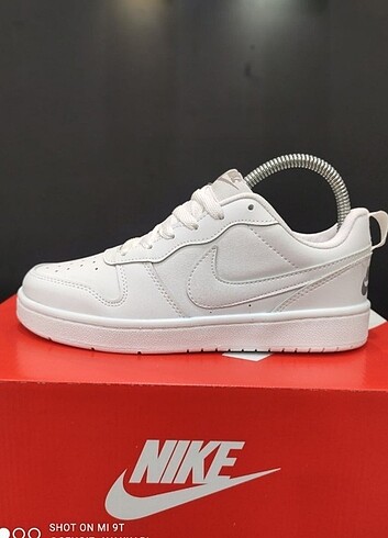 sıfır ürün kutulu ithal Nike COURT 36.44 arası bedenleri mevcutt