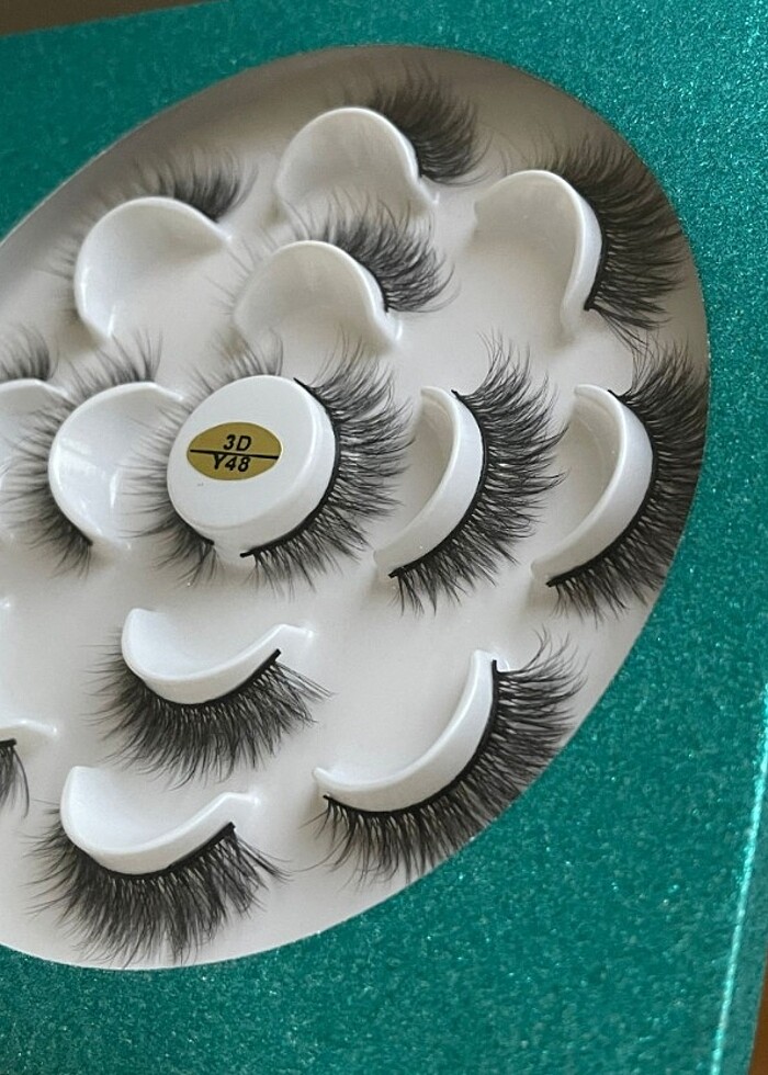 48 nolu kisadan uzuna gelen uzun kıvrımlı İpek takma kirpik - Görsel 2