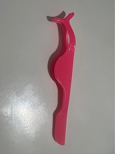 Kirpik aparatı