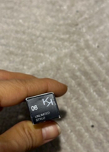 KIKO Milano Unlimited Stylo 06 numara Ruj - Görsel 2