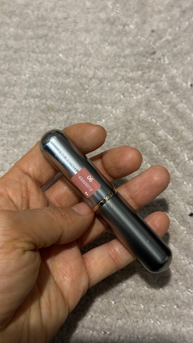 KIKO Milano Unlimited Stylo 06 numara Ruj - Görsel 4