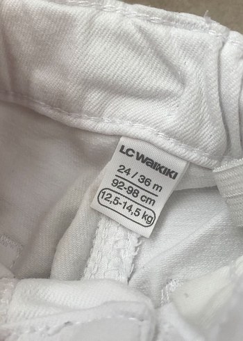 Düğmeli Beyaz Erkek Çocuk Pantolonu - Görsel 2