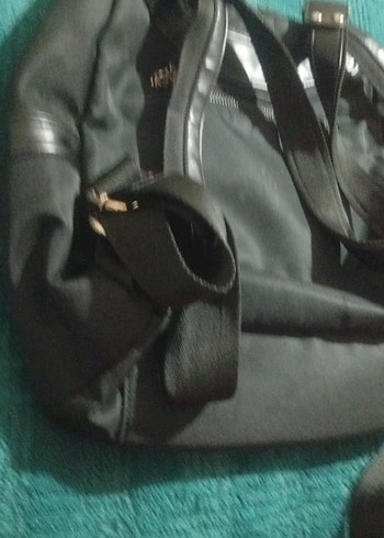 Siyah Deri Fermuarlı Kadın Çanta - Görsel 5