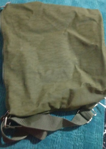 Yeşil Kadın Sırt Çantası Fermuarlı - Görsel 3