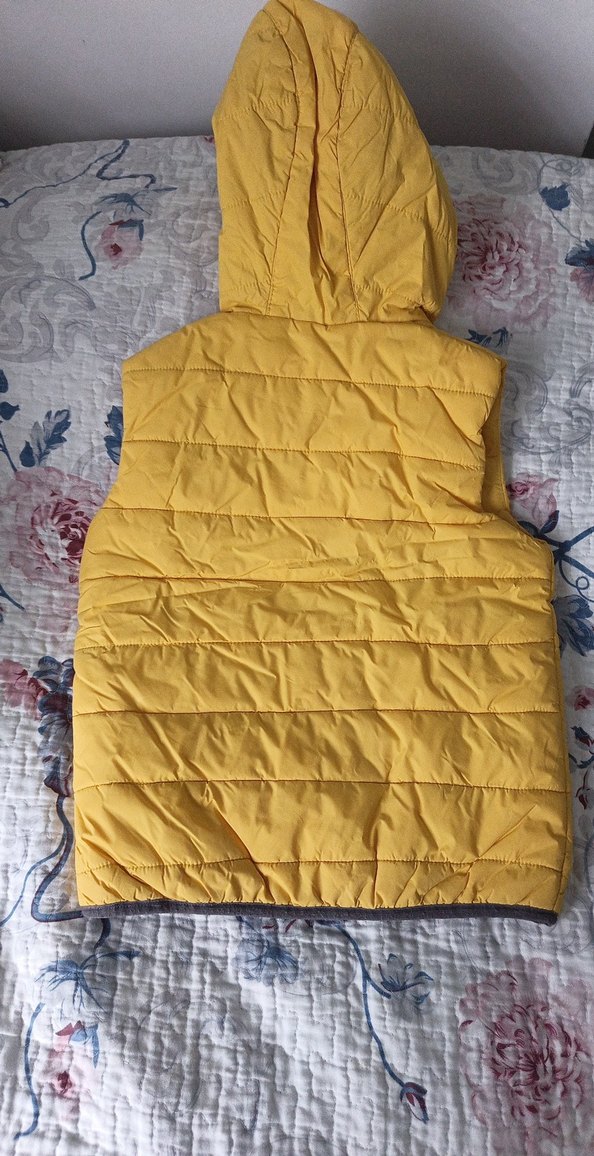 Erkek Çocuk Sarı Kapüşonlu Fermuarlı Yelek 5 6 yaş deforme yok - Görsel 2