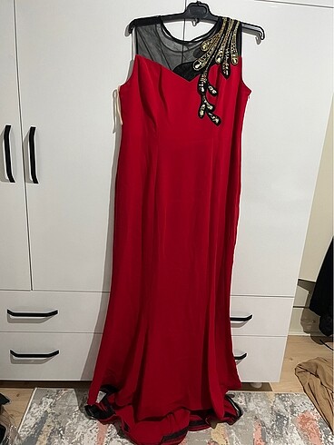 48 Beden Büyük beden kırmızı abiye elbise