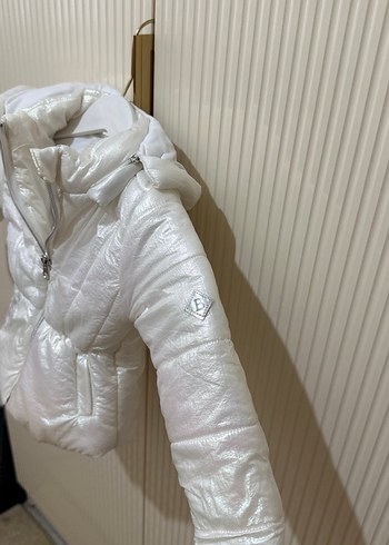 6-9 Ay Beden Kız Bebek Beyaz Fermuarlı Mont