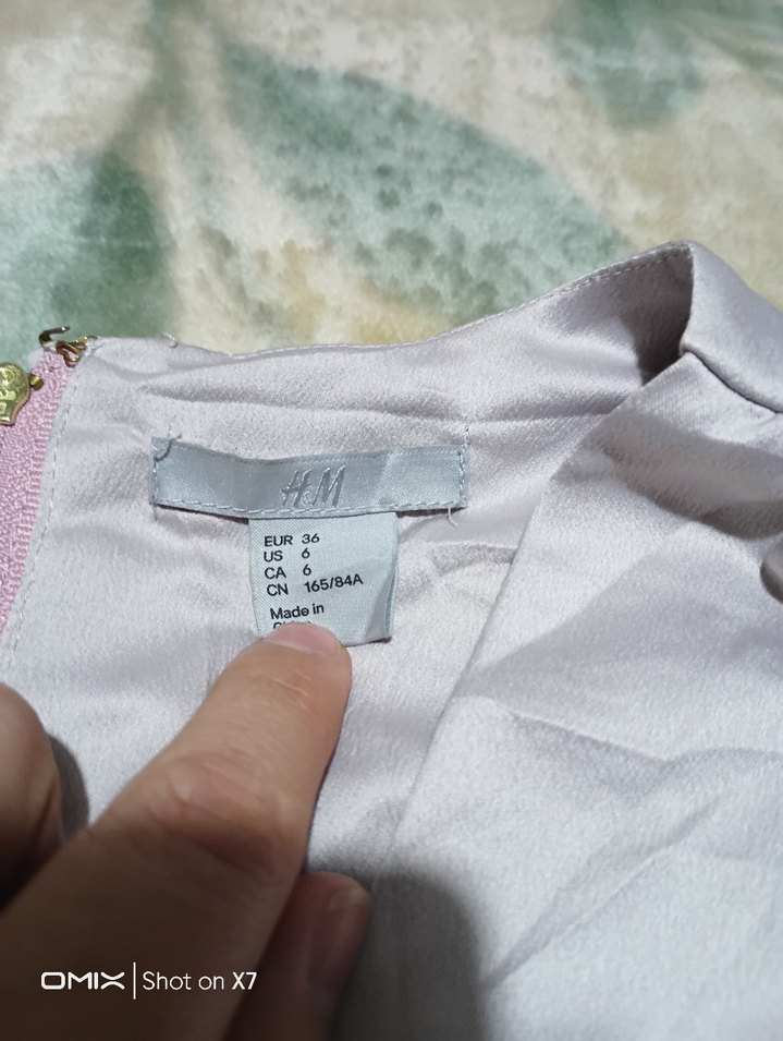 V Yaka Drapeli Midi Bej Kadın Elbise - Görsel 4