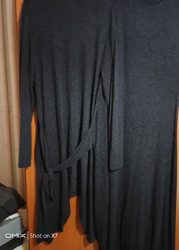 Uzun Kollu Gri Triko Elbise ve Drapeli Hırka - Görsel 3