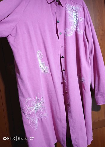 Diğer Uzun Kollu Düğmeli Pembe Nakışlı Gömlek