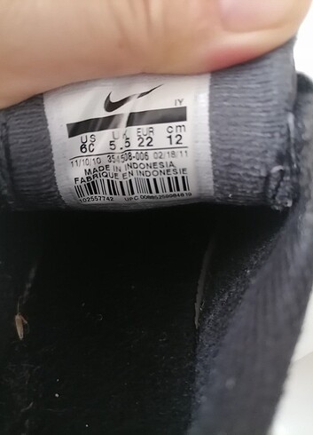 22 Beden siyah Renk Nike spor ayakkabı 
