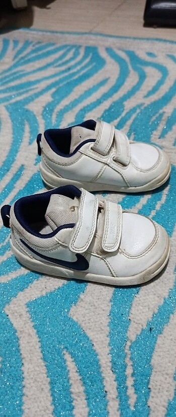 22 Beden 22 numara 2 çift Nike Bebek ayakkabı 