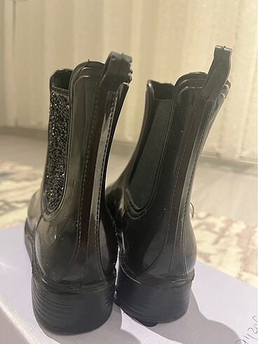 36 Beden Yağmur Botu