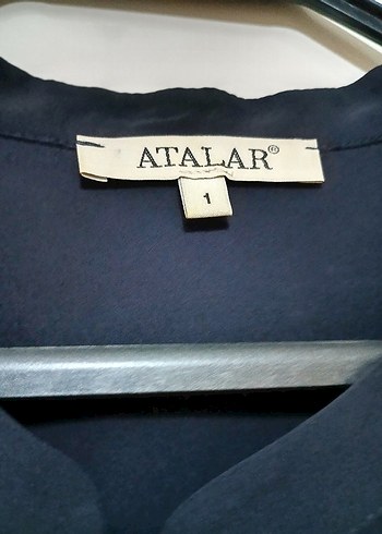 38 Beden Düğmeli, Uzun Kollu Lacivert Kadın Gömlek
