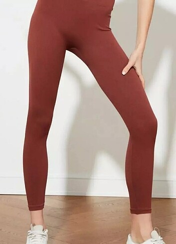 Trendyolmila tayt crop