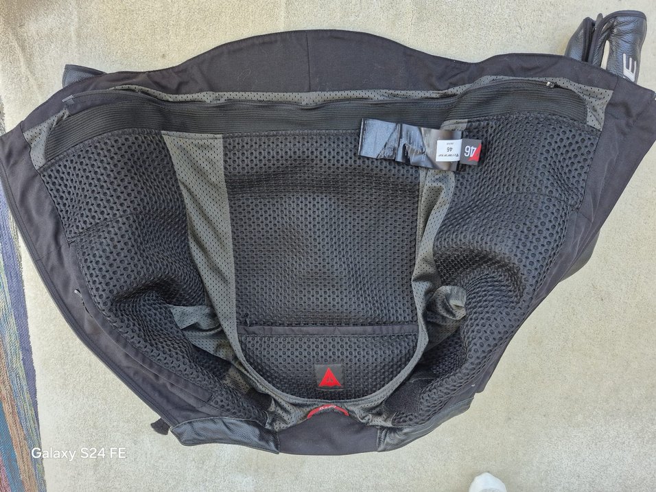 Dainese orijinal deri mont - Görsel 2